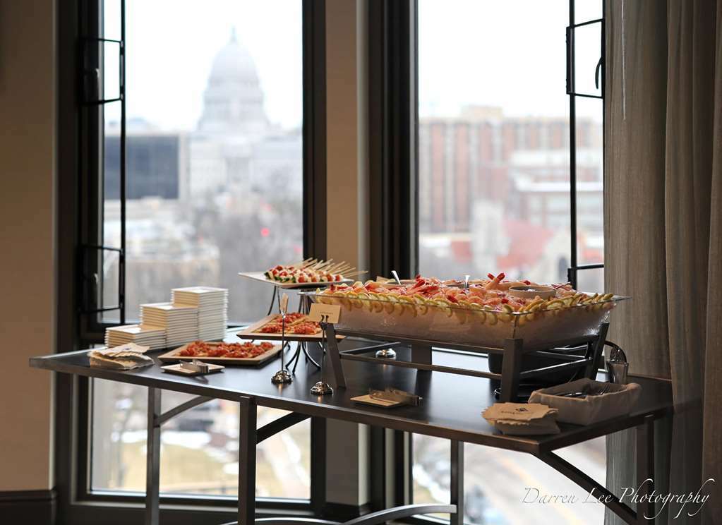 The Edgewater Hotell Madison Restaurant bilde