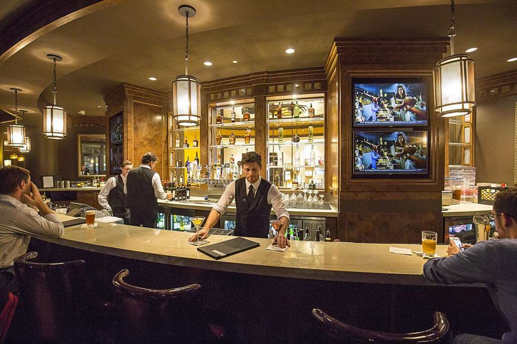 The Edgewater Hotell Madison Restaurant bilde